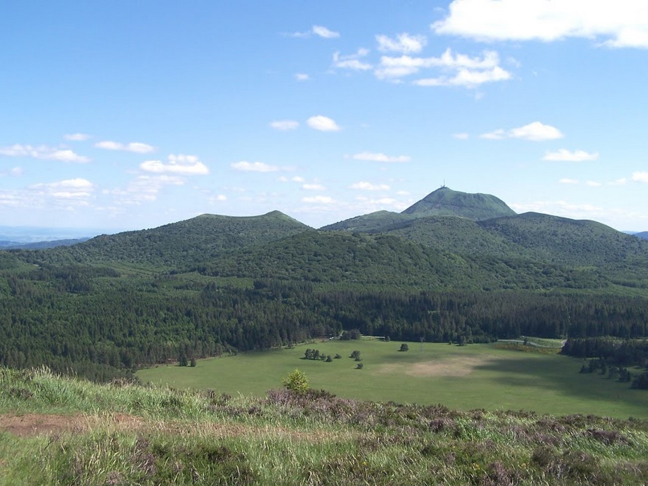 Puy-de-Dôme: Volcanoes and Chain of Puys d'Auvergne