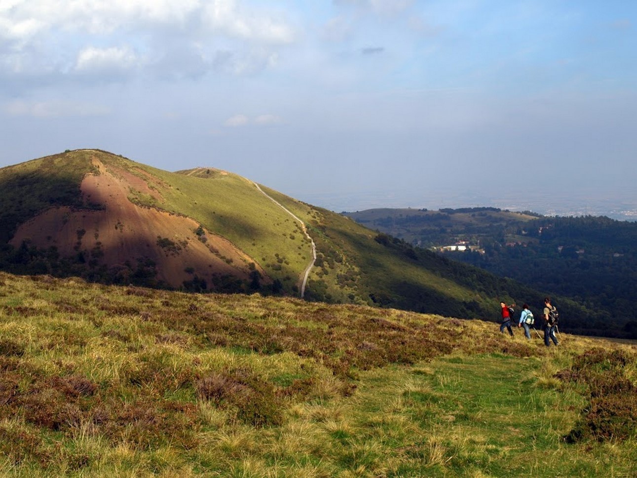 Exploration of Puy de Dôme: Discovery of the Chaîne des Puys