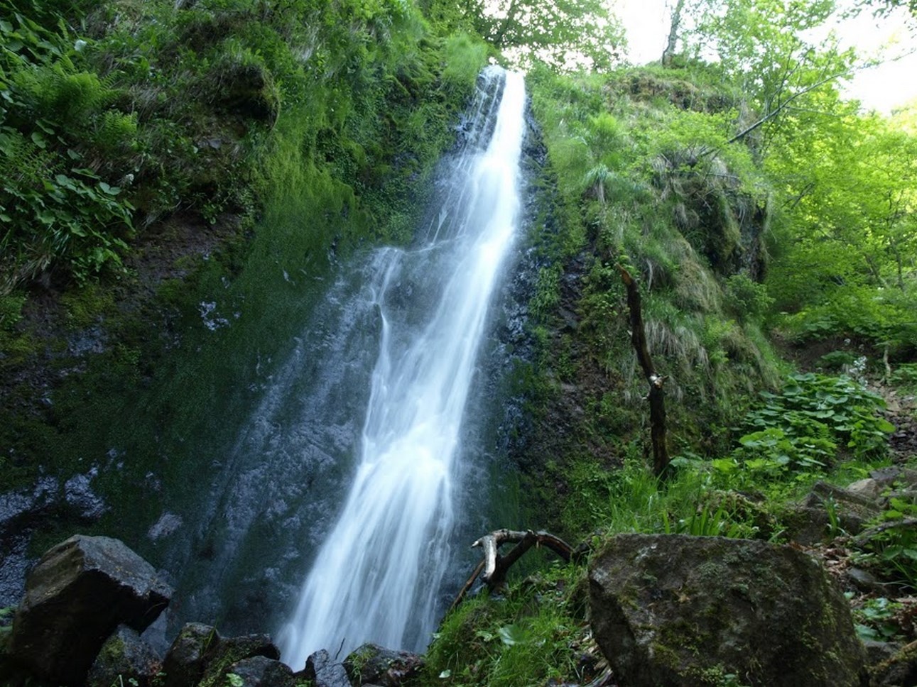 Chaîne des Puys, Puy de Dôme: Waterfalls and Enchanted Landscapes