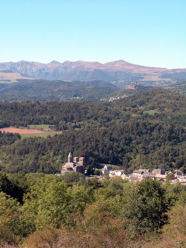 Puy de Dôme (63): Charm of the Villages of Auvergne