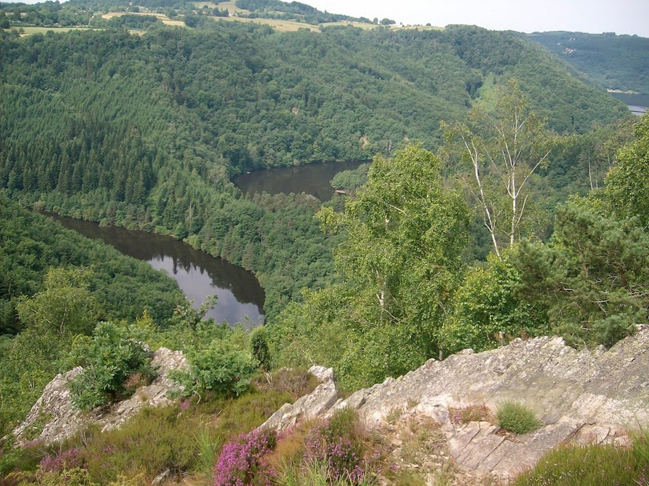 Puy de Dôme (63): River and Enchanted Landscapes