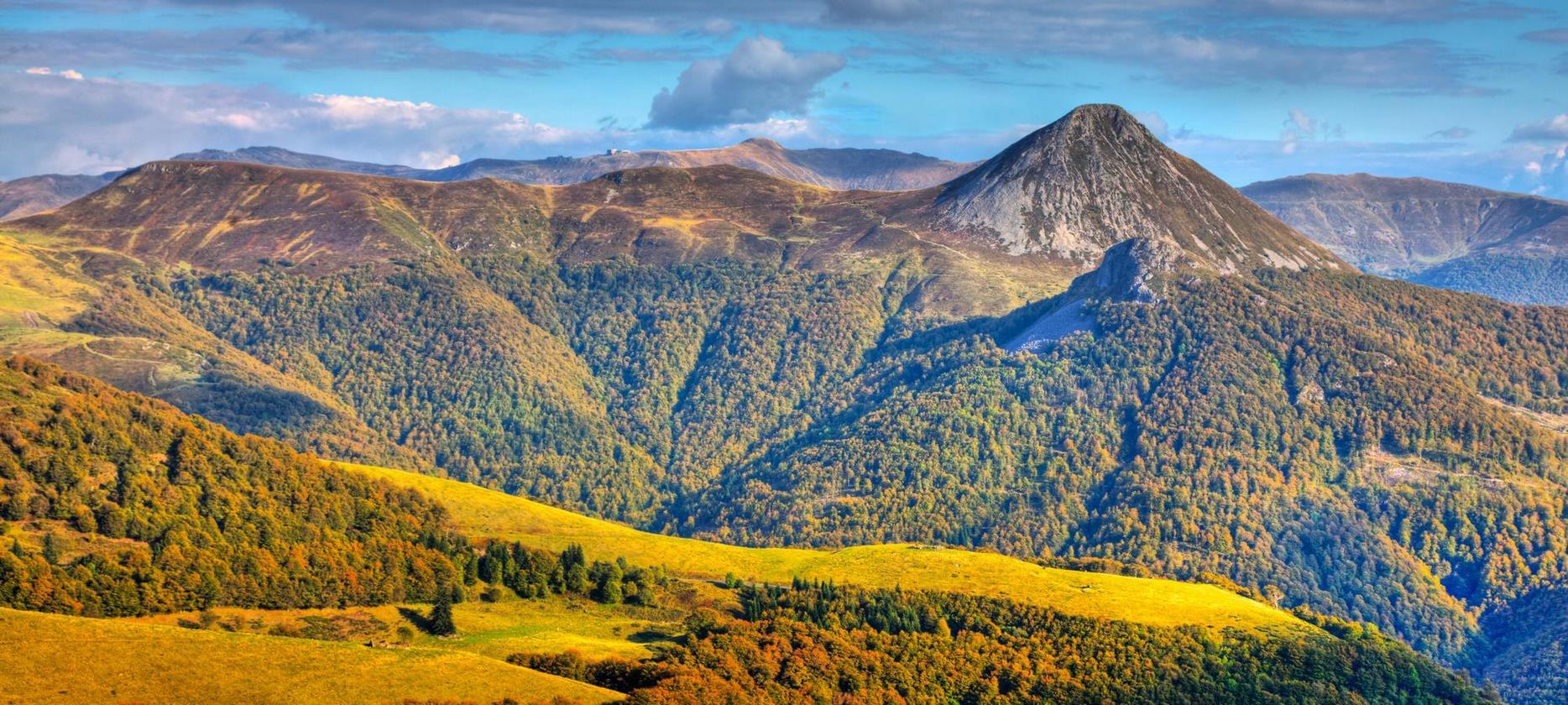 Puy de Dôme: Breathtaking Panoramic View