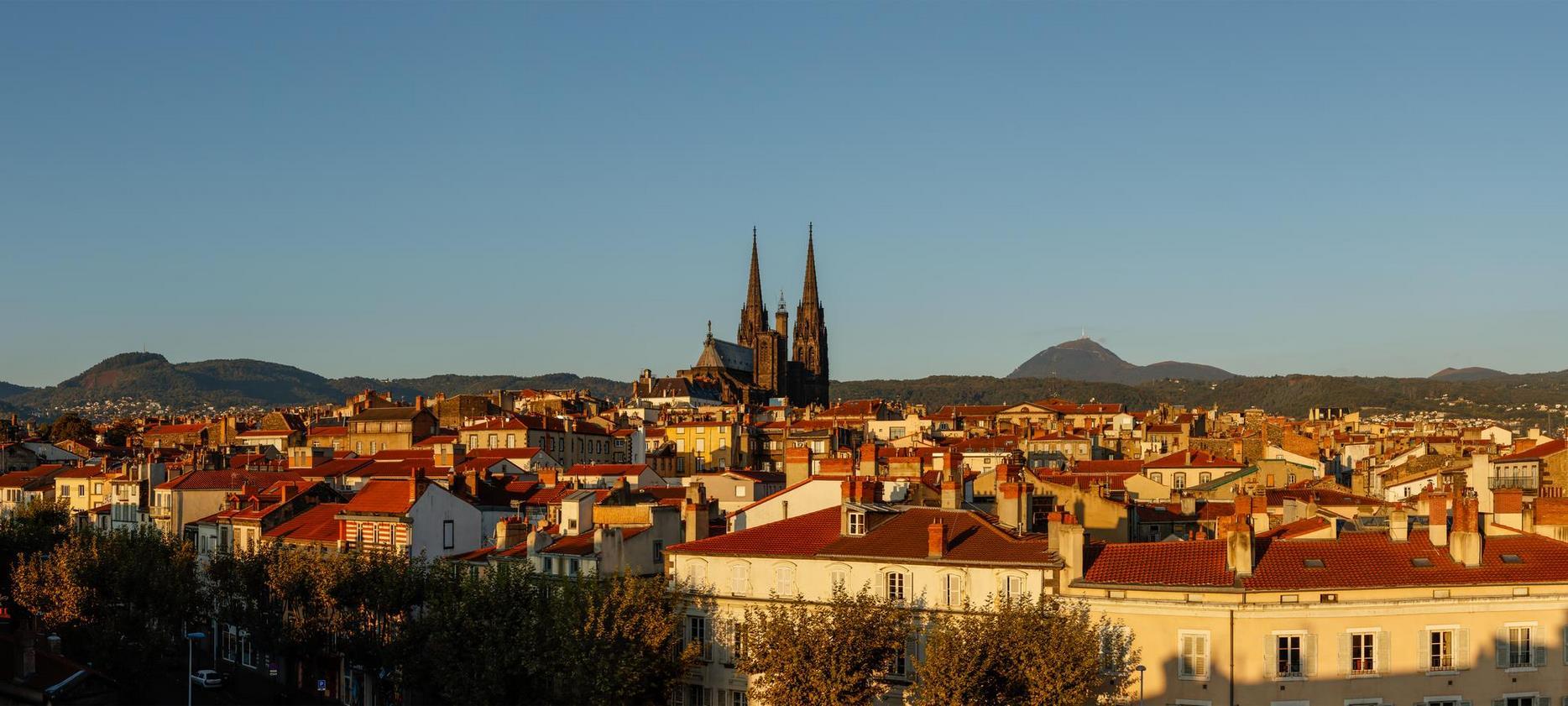 Clermont-Ferrand Cathedral: Masterpiece of Gothic Architecture