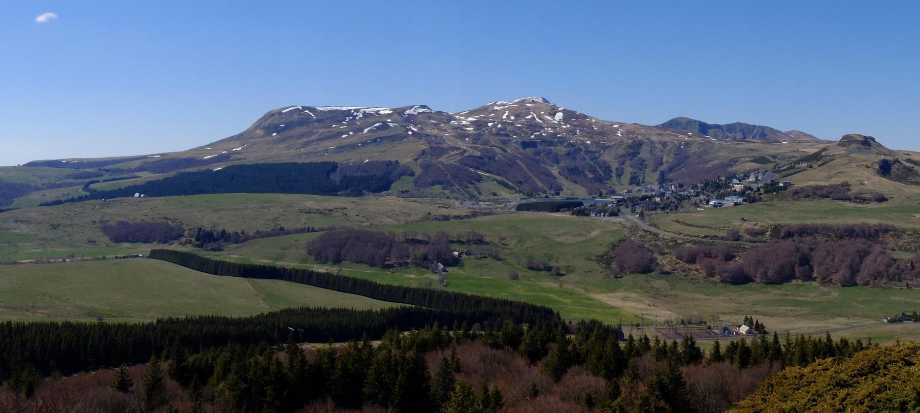 Sancy Massif: Sublime Panoramic View, Impressive Nature