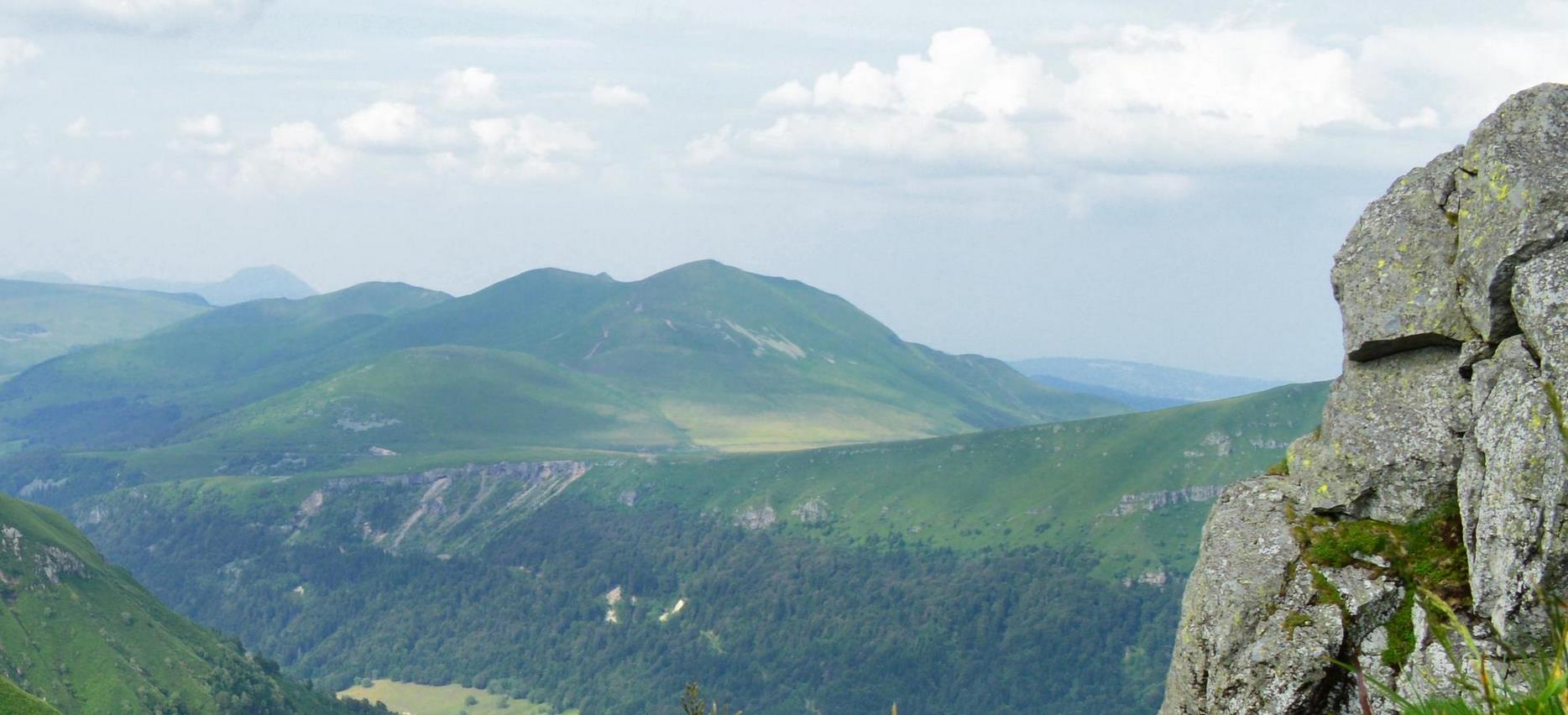 Adventive Massif: Puy de l'Angle, Puy de Monne, Puy Barbier, Puy de la Tache, Splendor of the Summits