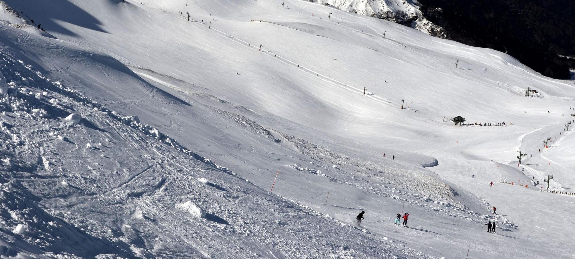 Sancy Ski Slopes: Mont Dore Station, Downhill and Adrenaline