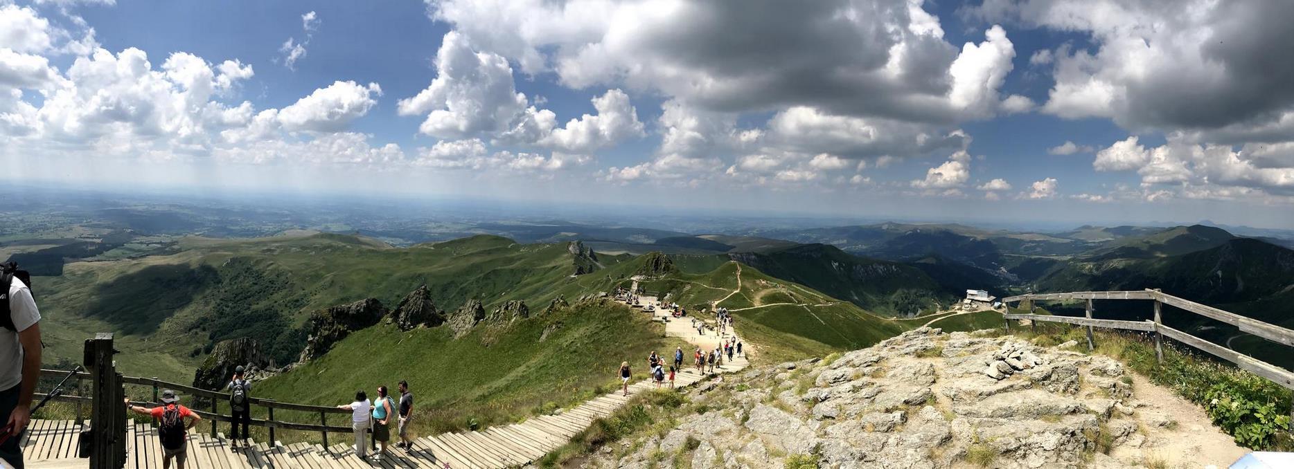 Puy de Sancy: Summit - Impressive Panorama of the Sancy Massif