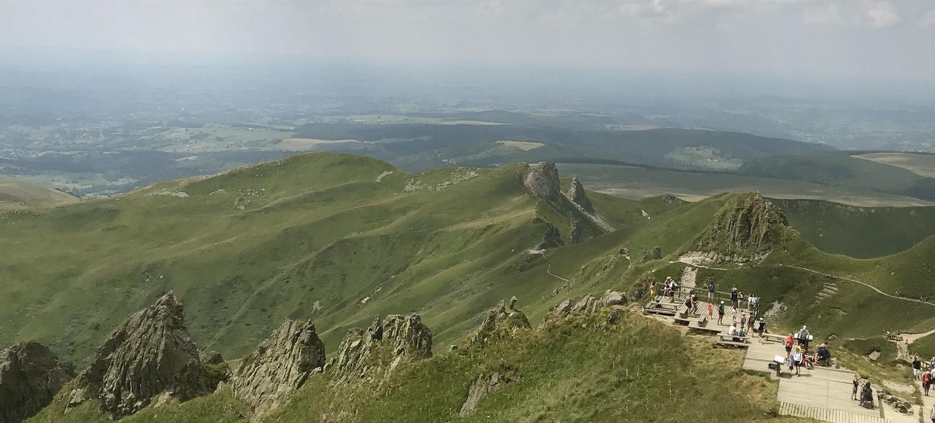 Summit of Puy de Sancy - Chemin des Crêtes view - Exceptional Panorama