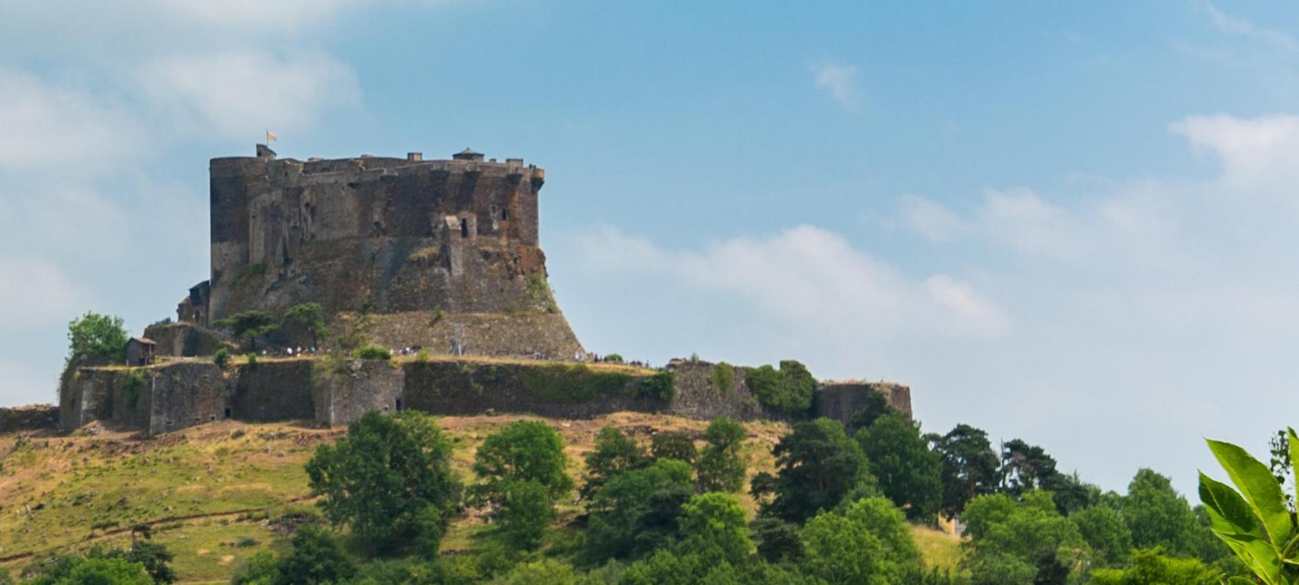 Château de Murol: A Fortified Castle in Puy-de-Dôme to Visit