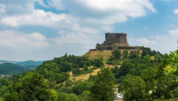 Château de Murol: A Fortified Château in Auvergne to Discover