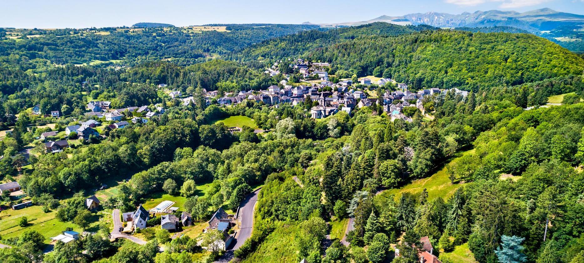 Château de Murol: Panoramic View of the Village from the Château Fort