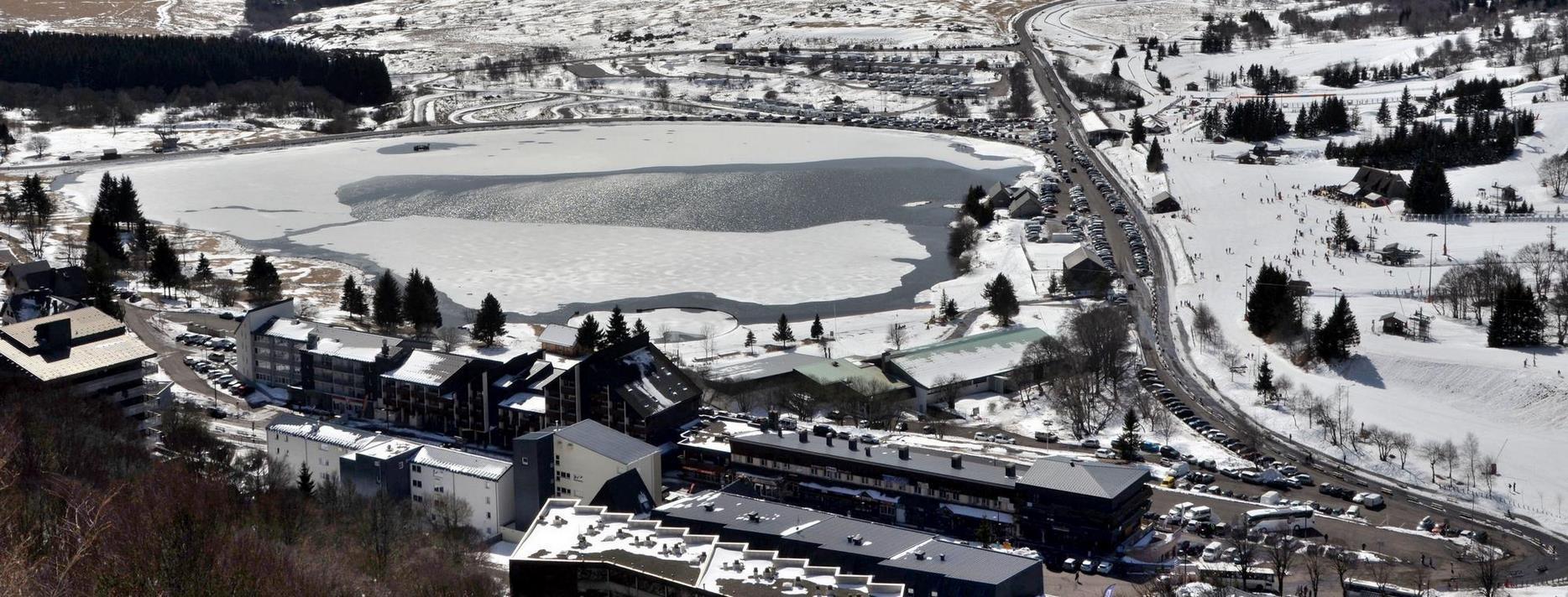 Super Besse: Town Center and Lac des Hermines, Charm and Tranquility