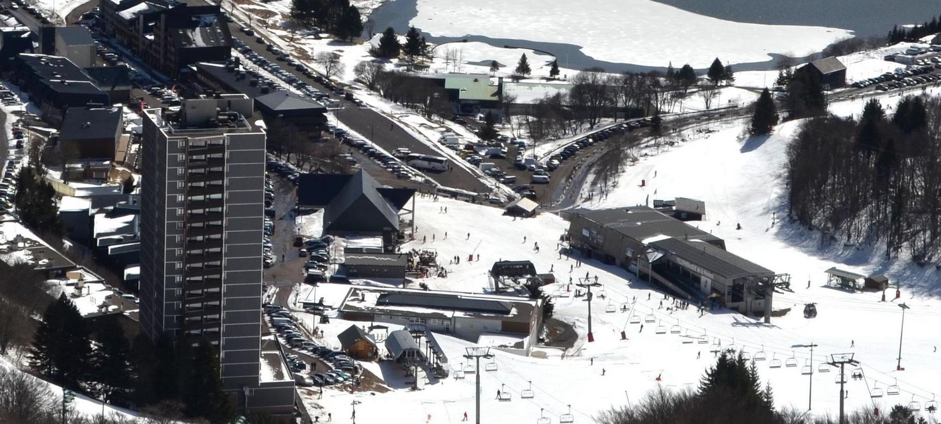 Super Besse: Descent and Arrival at the Perdrix Cable Car, An Unforgettable Moment!