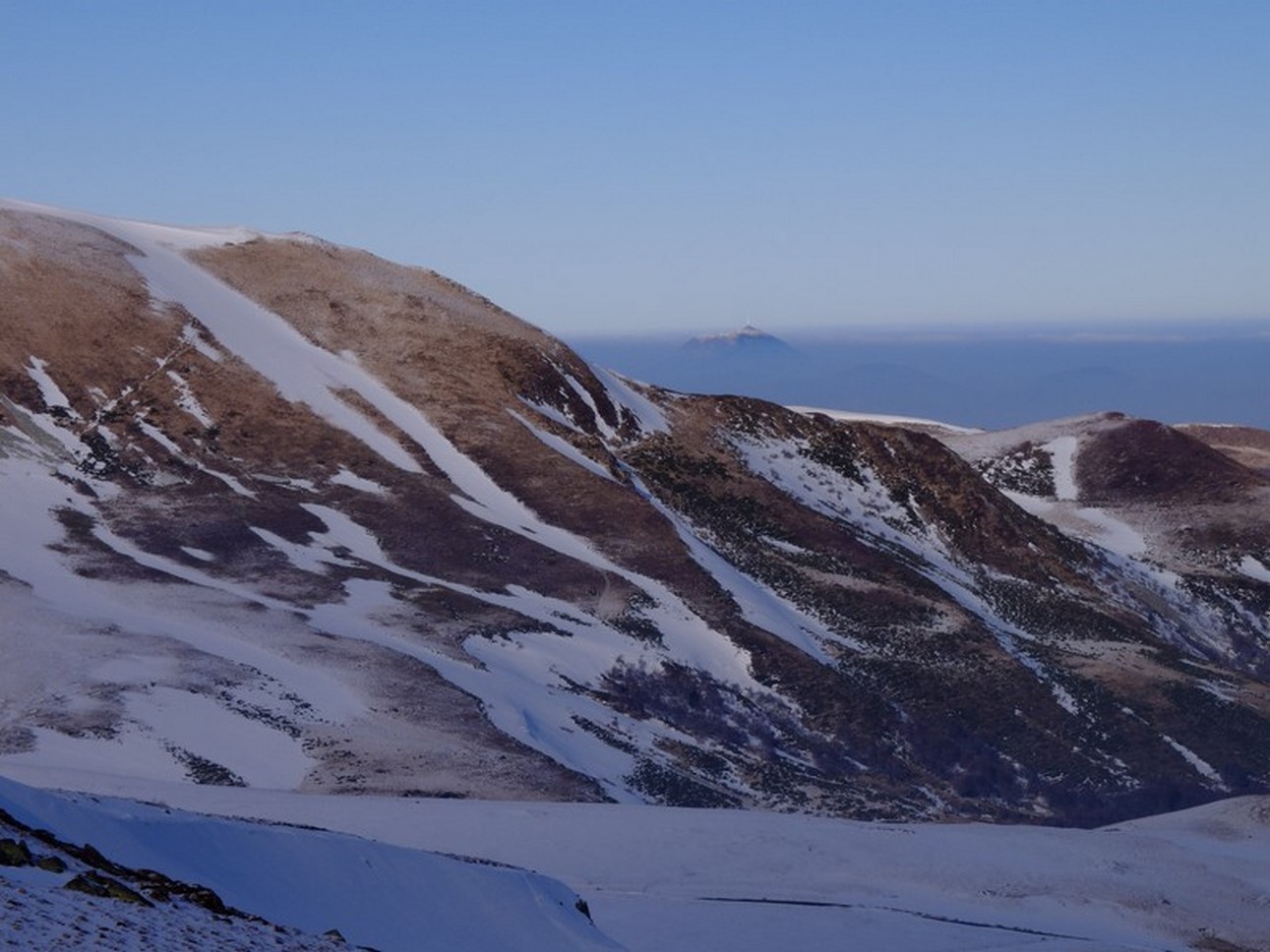 Sancy - Hiking Landscape Under the Snow - Breathtaking View