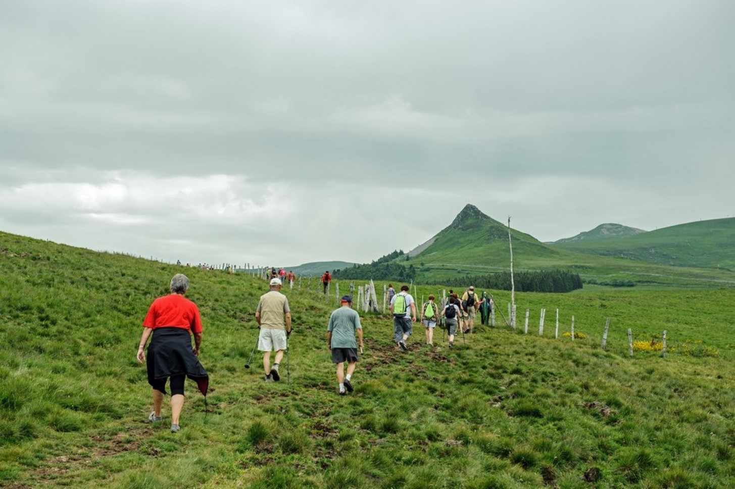 Puy de Sancy - Group of Hikers - Discovery & Magnificent Change of Scenery