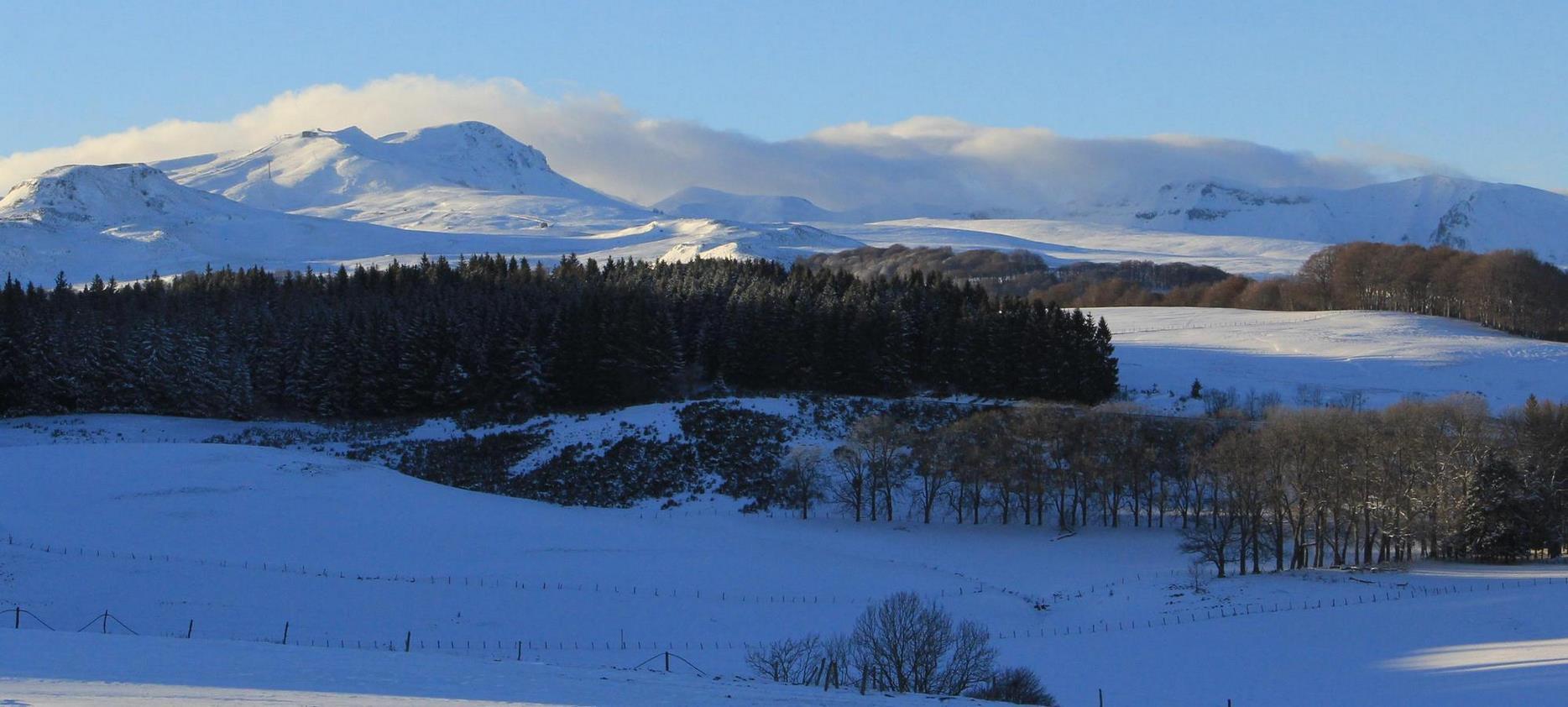 Super Besse - Hiking Under the Snow - Winter Adventure