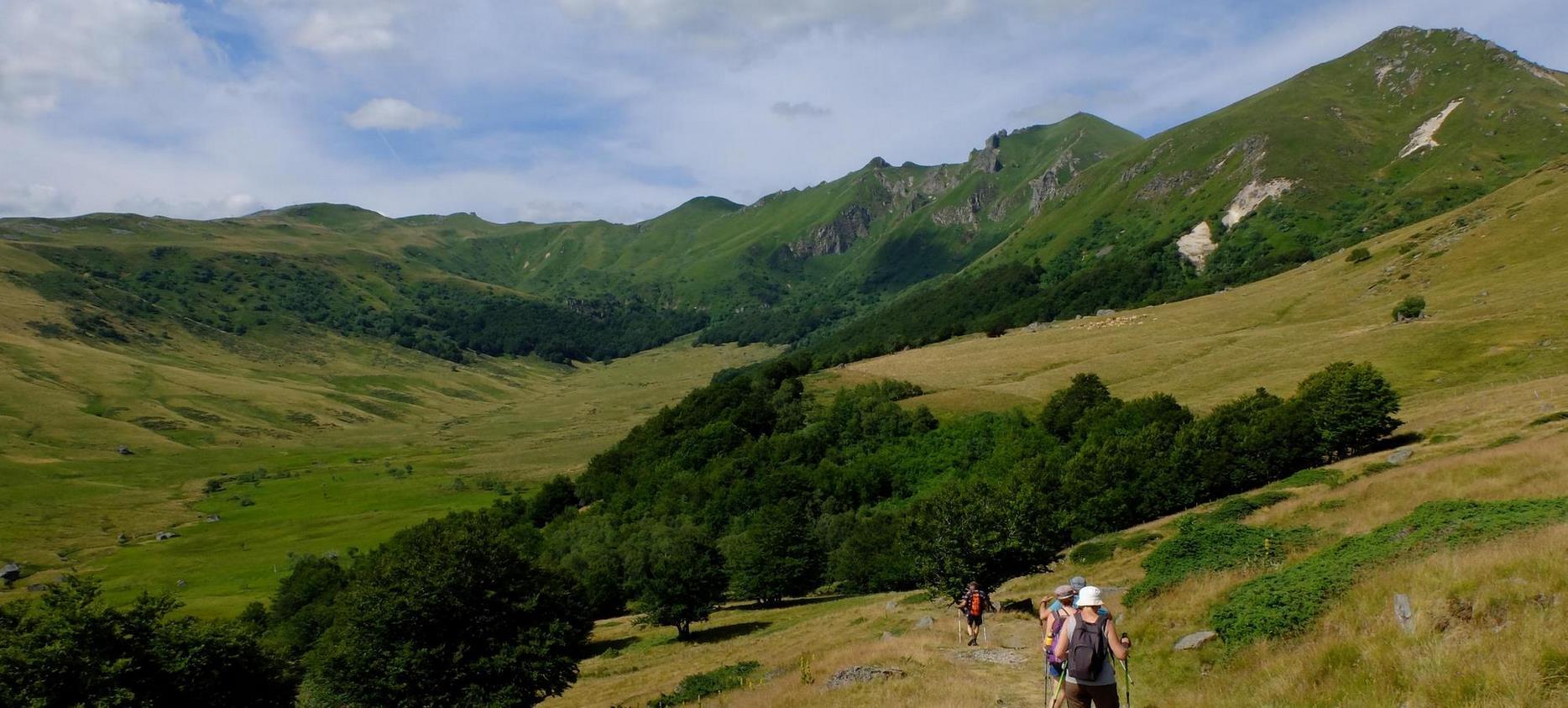 Super Besse - In the Heart of the Sancy Massif - Natural Discovery