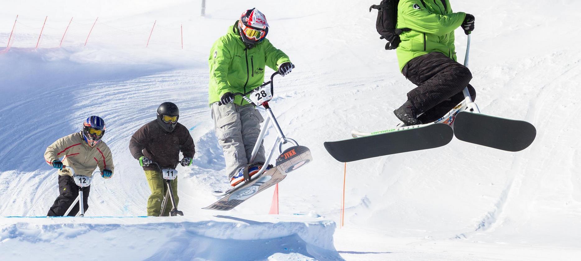 Super Besse: Learn to ride a snowscoot! Lessons for all levels await you on the slopes of Super Besse.