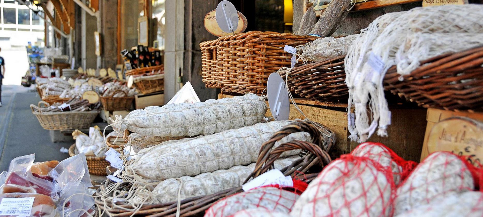 Super Besse: Discovery of the Flavors of an Auvergne Charcuterie Stall