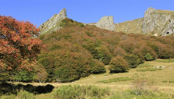 Super Besse - Enchanted Autumn: Chaudefour Valley, Dent de la Rancune and Crête du Coq