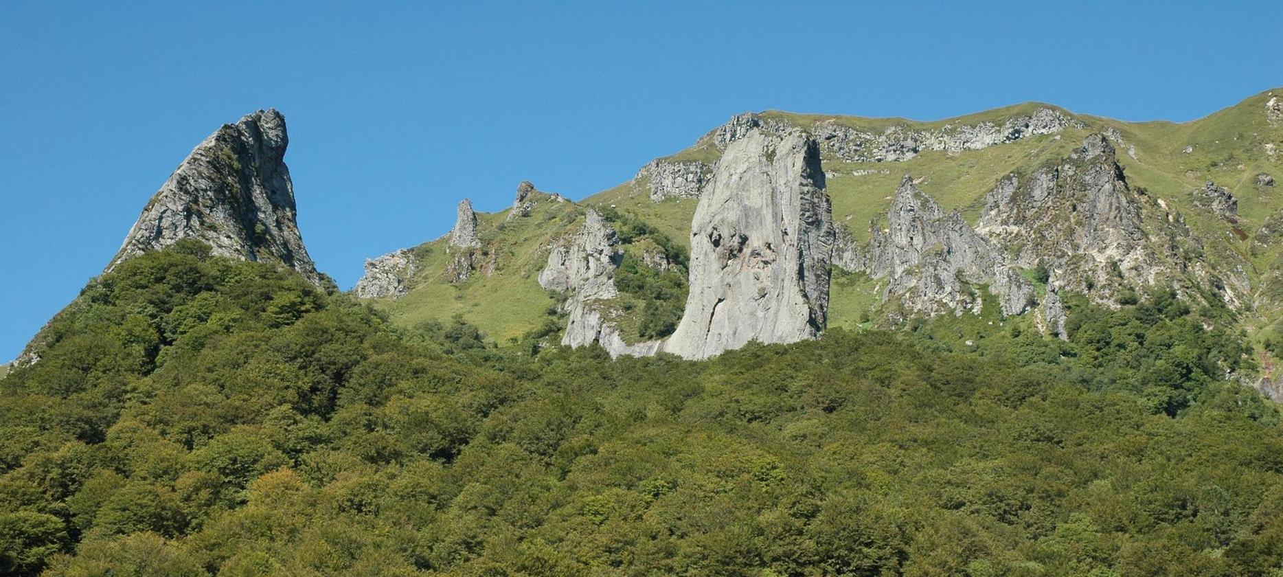 Super Besse - Dent de la Rancune and Crête du Coq: Iconic Summits