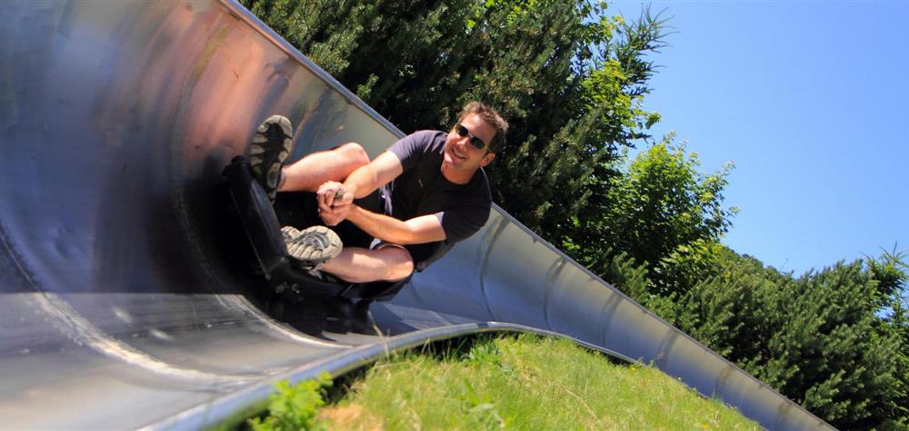 Super Besse: Summer tobogganing - Thrilling descent and thrills guaranteed!