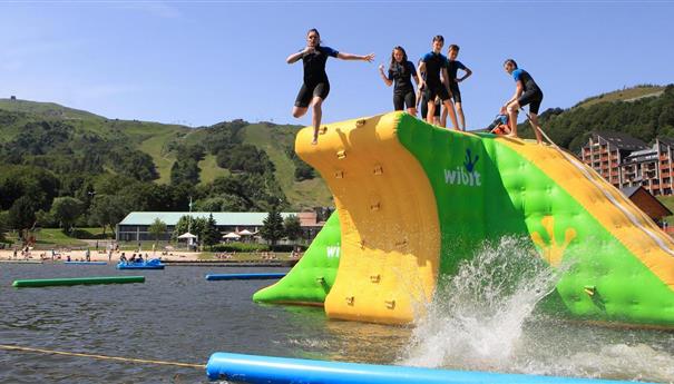 Super Besse - Lac des Hermines - Water Games - Pleasure and Relaxation