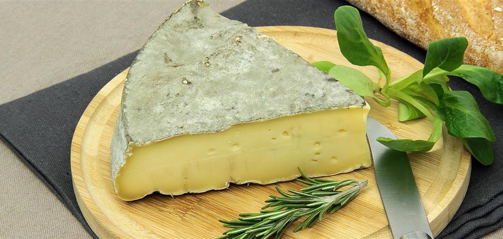 Super Besse: Gourmet Tasting of Saint-Nectaire AOP Cheese
