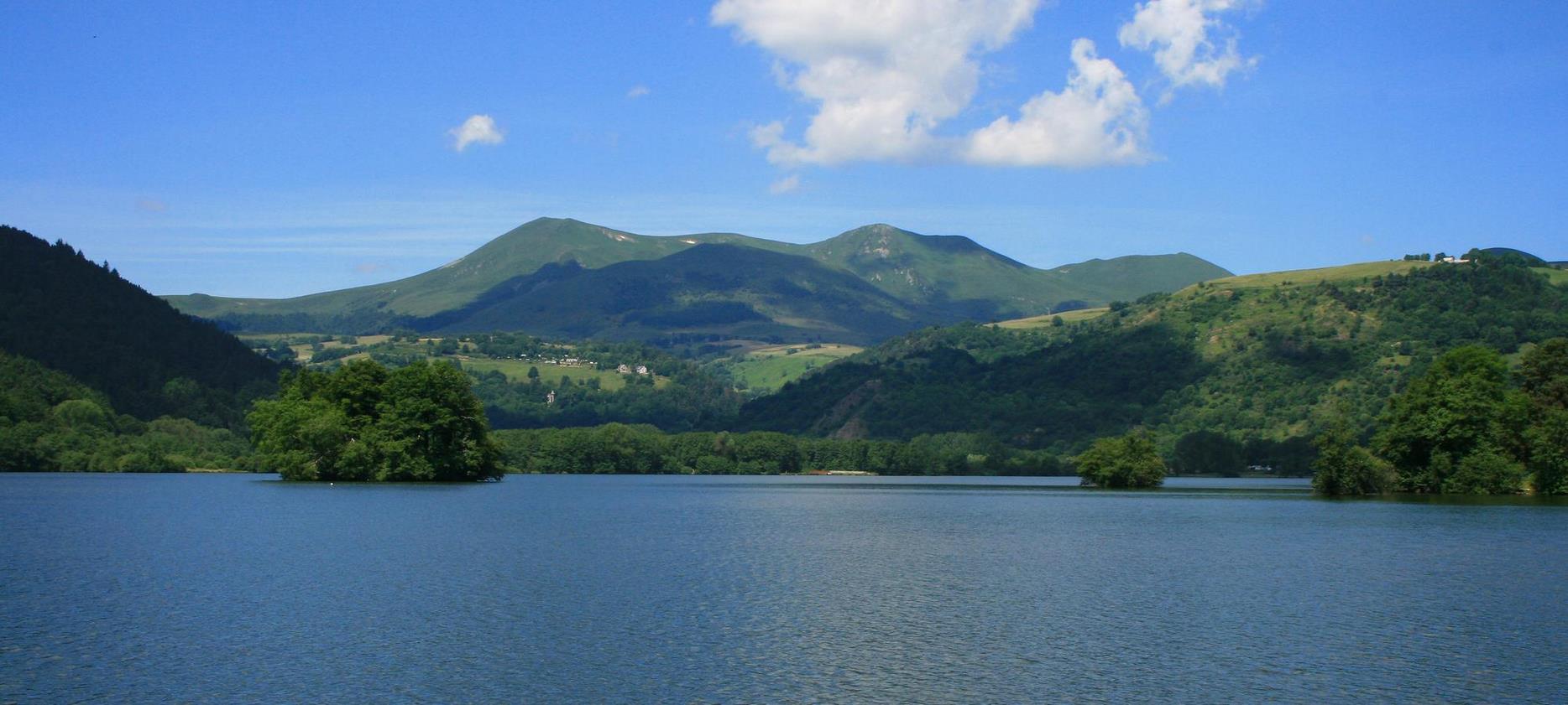 Super Besse: Panorama of the Sancy Massif from Lake Chambon