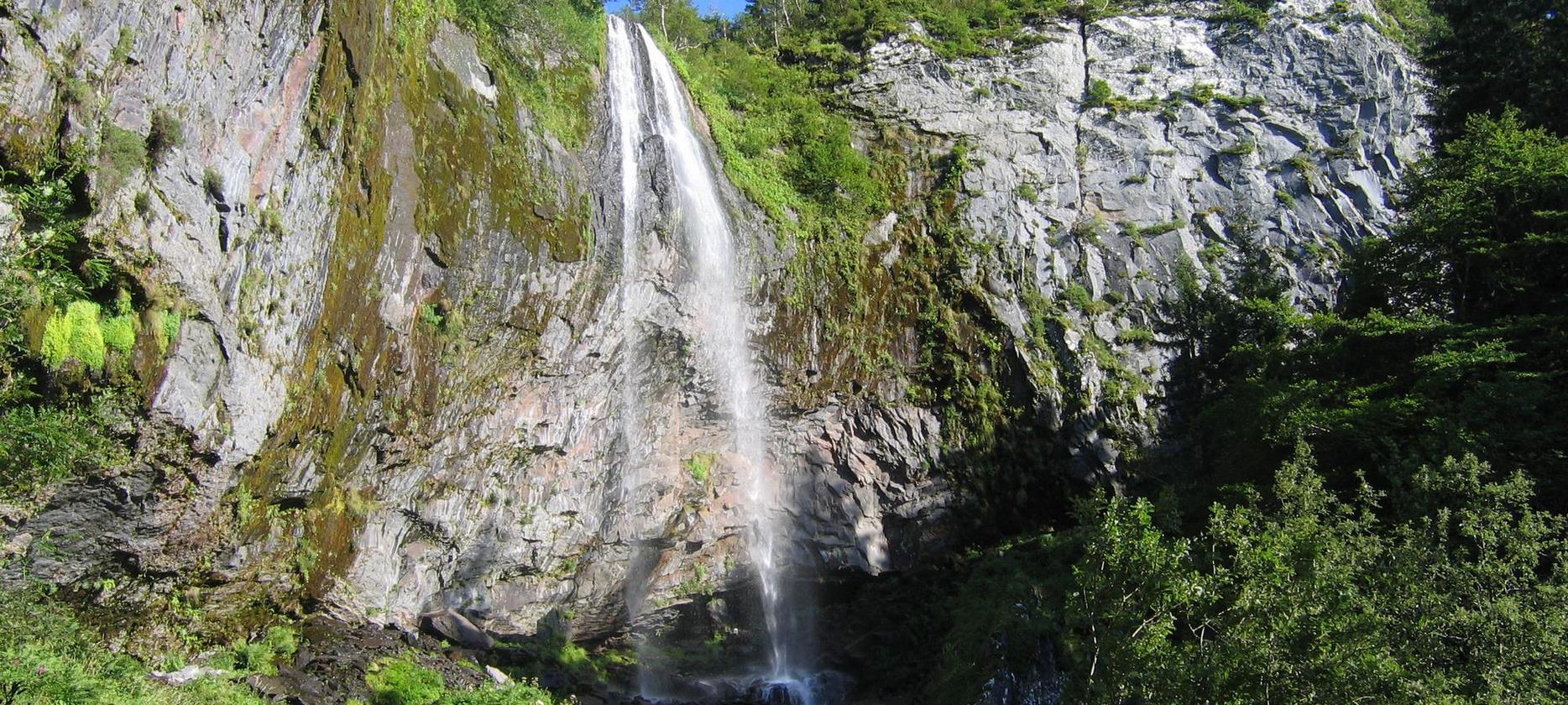 Super Besse: Let yourself be enchanted by the Mont-Dore Waterfall