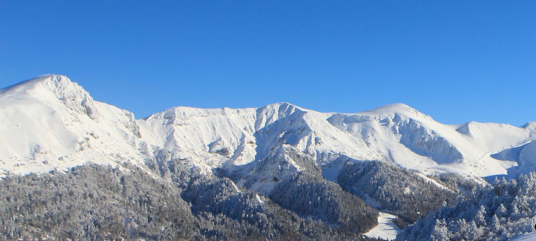 Super Besse - Snowshoe hike in Sancy: Exceptional Panoramas