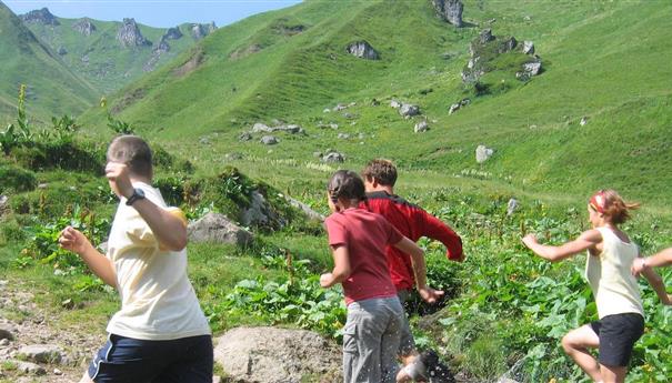 Super Besse: Spring & Easter Holiday Offers - Discover the Magic!