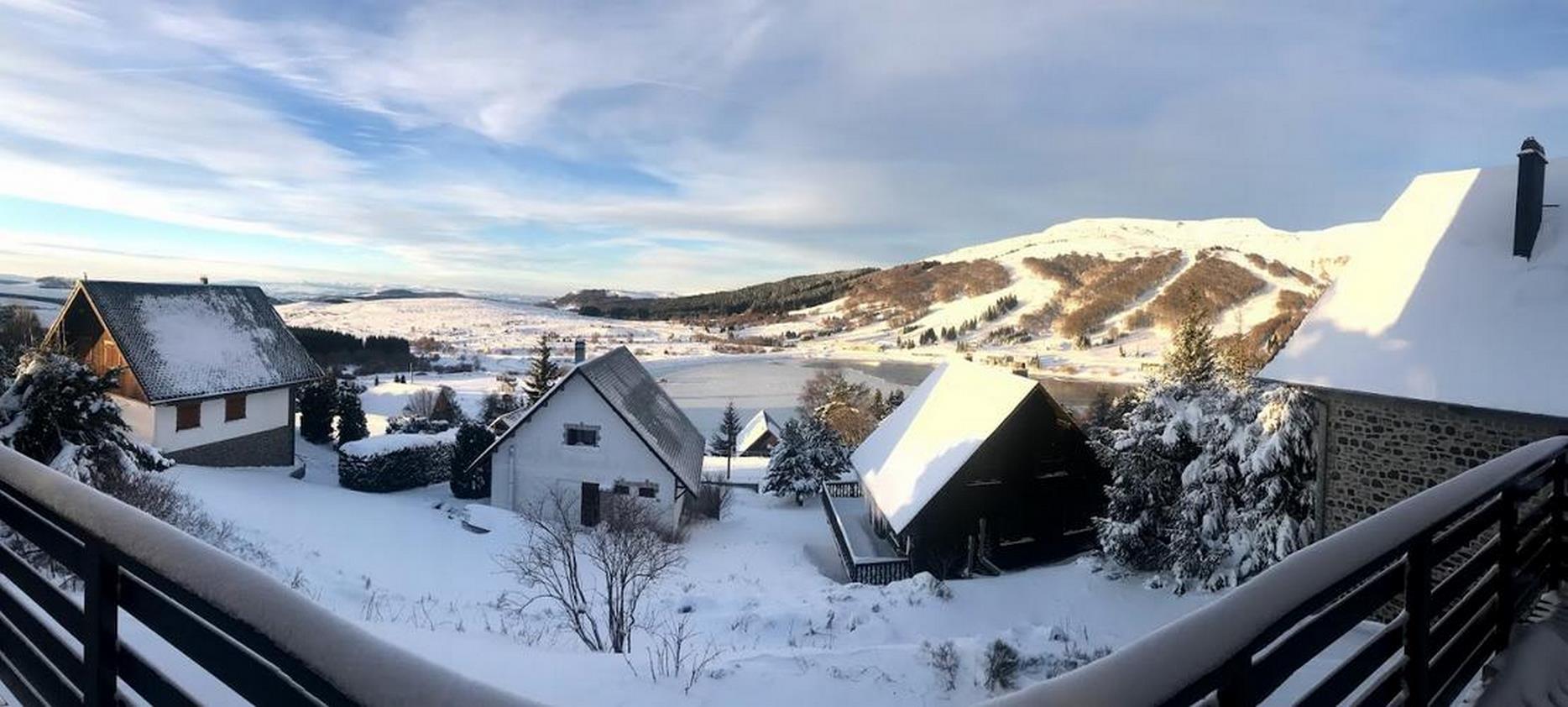 Chalet Ma Cambuse in Super Besse: Panoramic view of the Sancy Natural Park