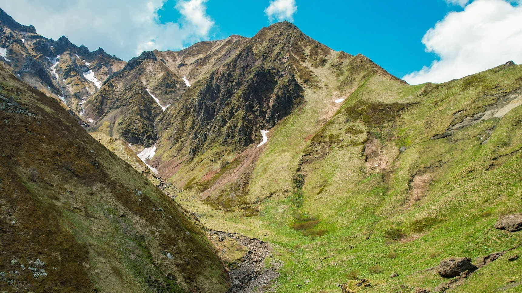 Sancy Massif: The Val d'Enfer Valley, An Enchanted Passage in Auvergne