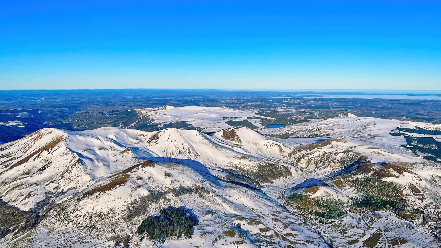 Auvergne Montgolfière: Panoramic flight over the Sancy Massif