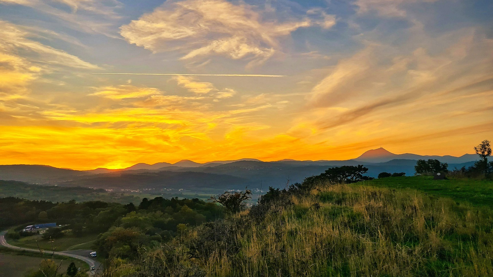 Puy de Dôme - Sunset - Spectacular View