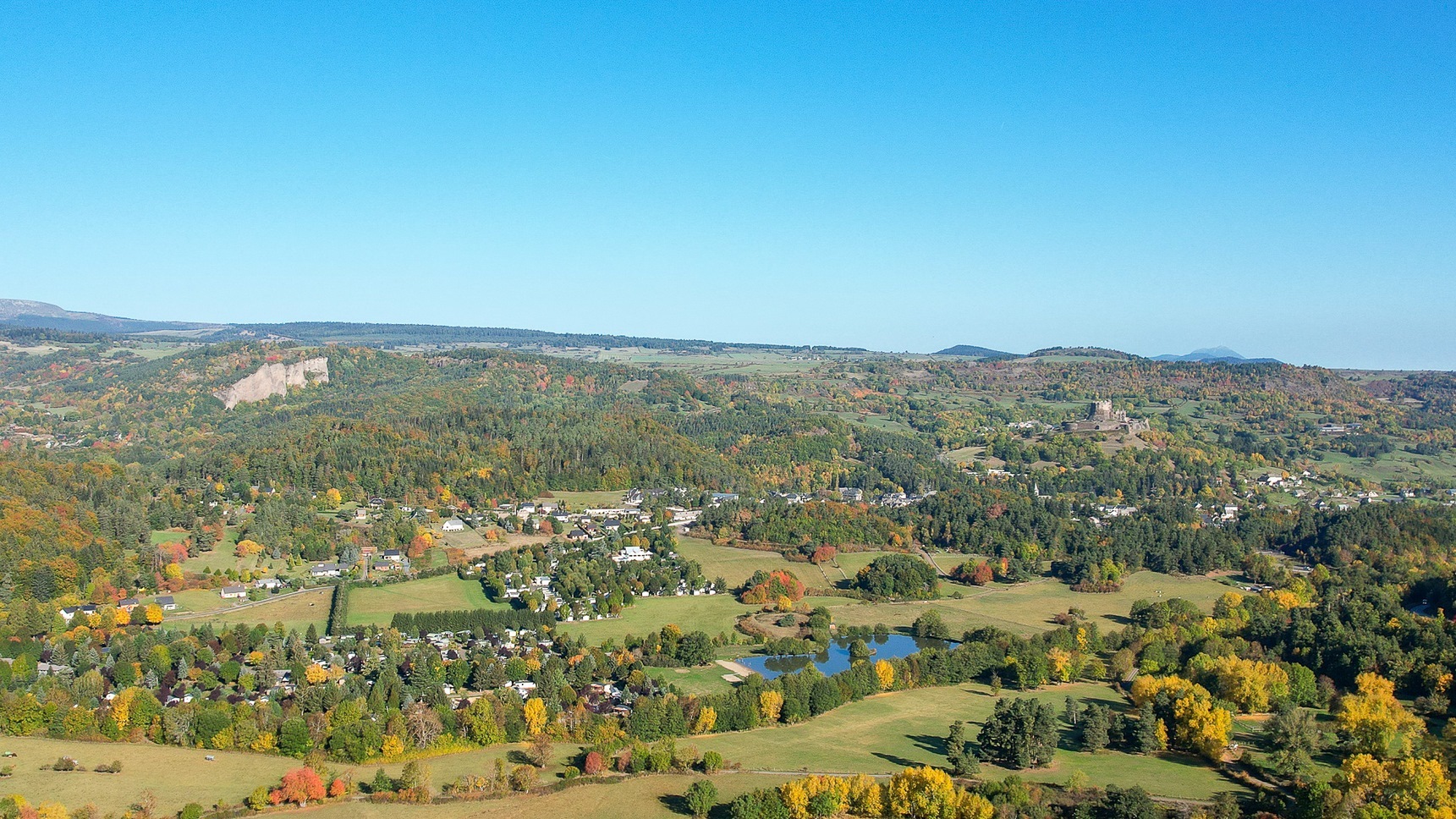 Super Besse: Explore Murol Castle and the Dent du Marais - A Journey Through Time