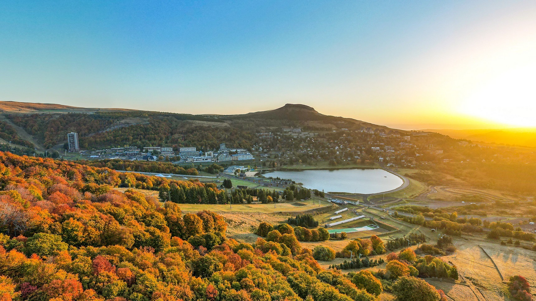 Super Besse in October: Autumn Sunrise