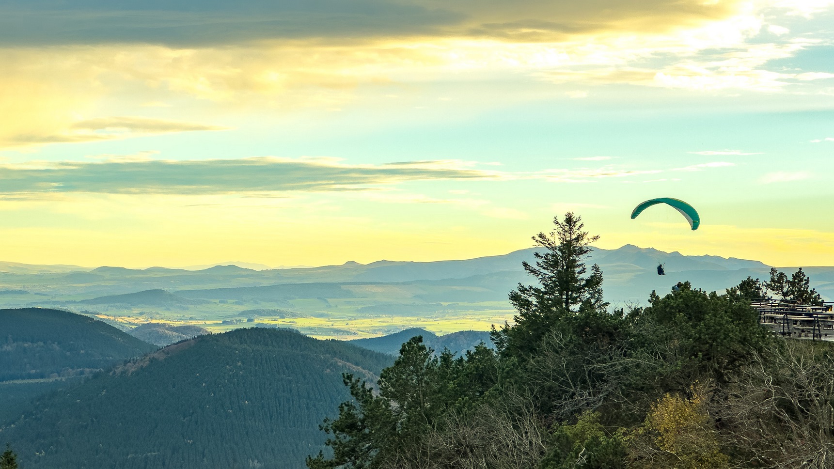 Summit of the Puy de Dôme - View of the Sancy Massif - Splendid Panorama