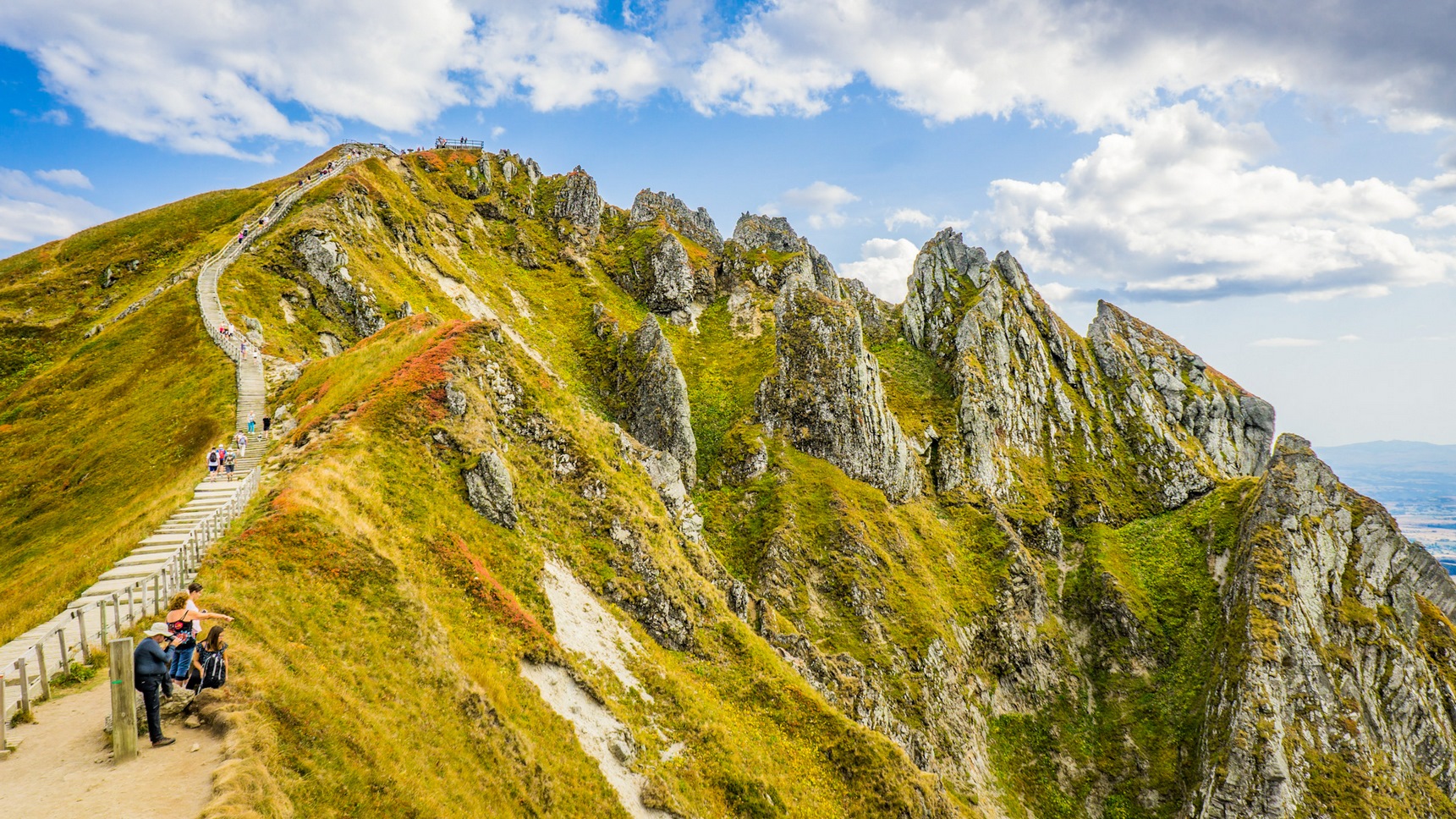 Puy de Sancy: Ascent to the Summit, Challenge and Exceptional Panorama