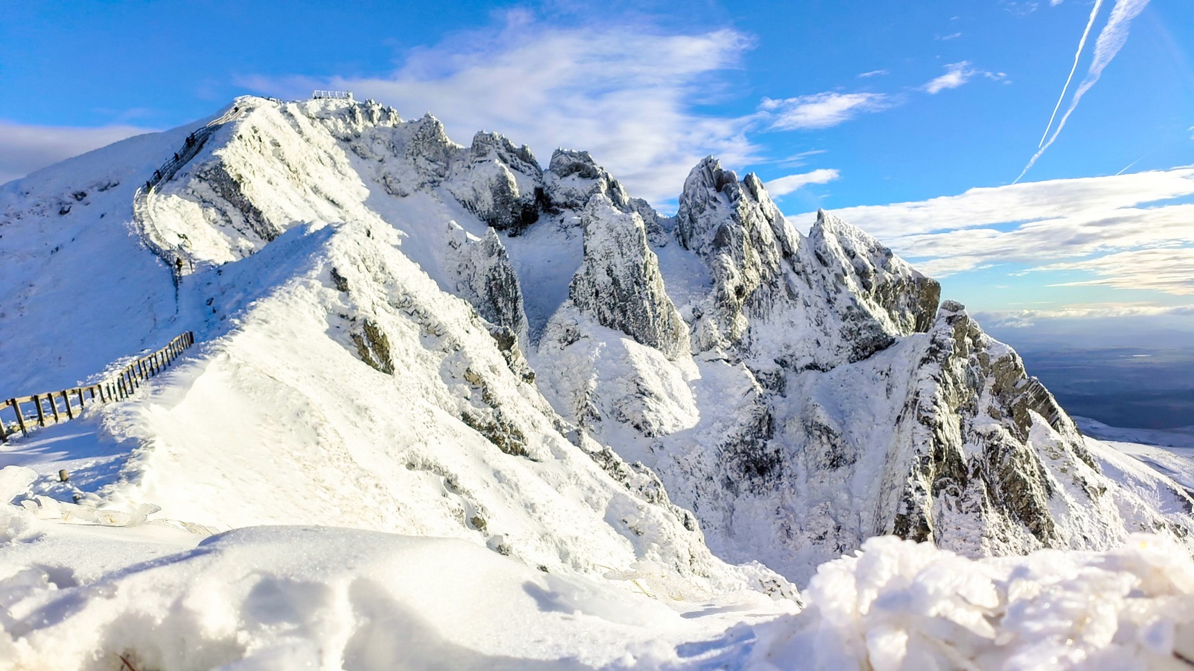 The Aiguilles du Puy de Sancy: A snow show in November 2022!