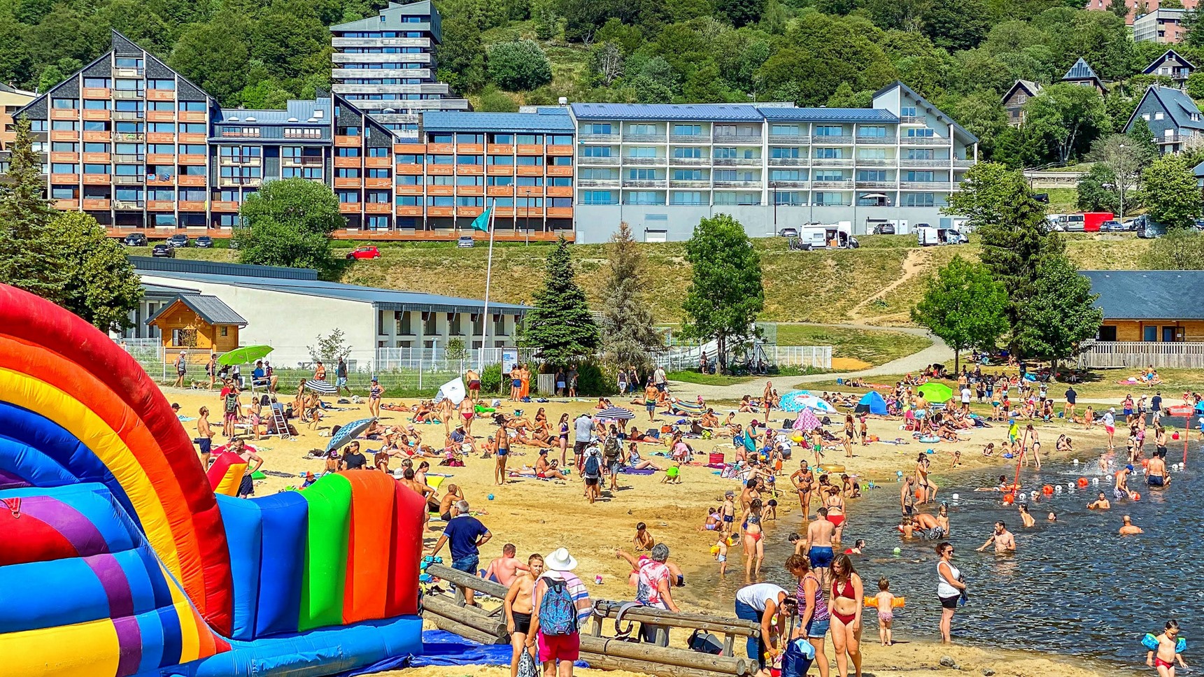 Super Besse - Lac des Hermines Beach - Relaxation & Exceptional View