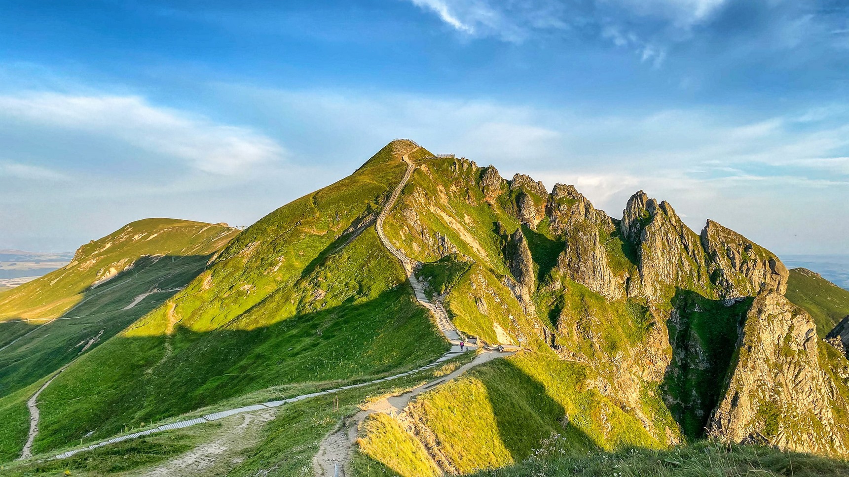 Puy de Sancy: Hike to the Summit - Challenge & Unique Panorama