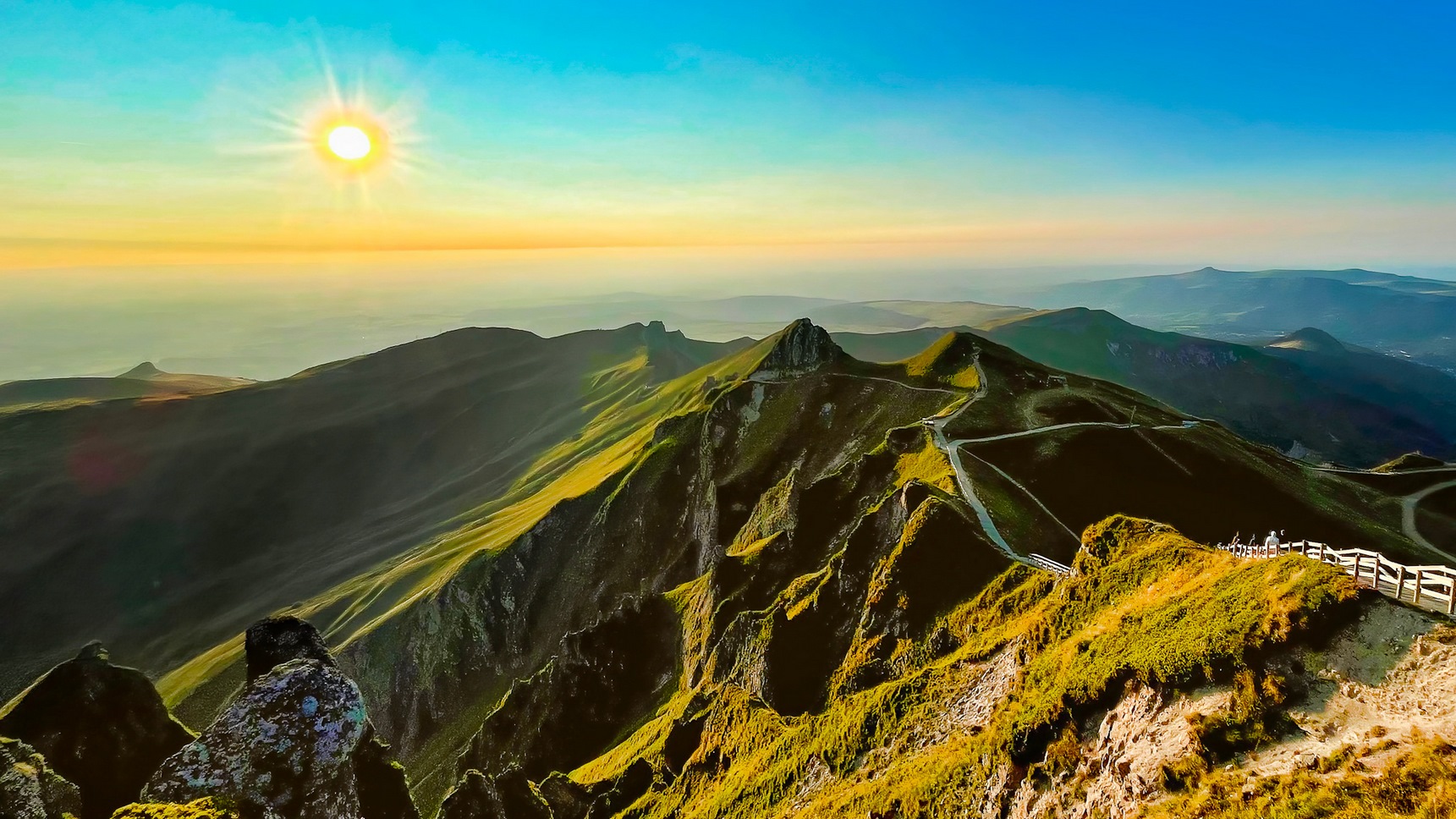 Massif des Dores: Magical Sunset at Puy de Sancy - An Impressive Natural Spectacle