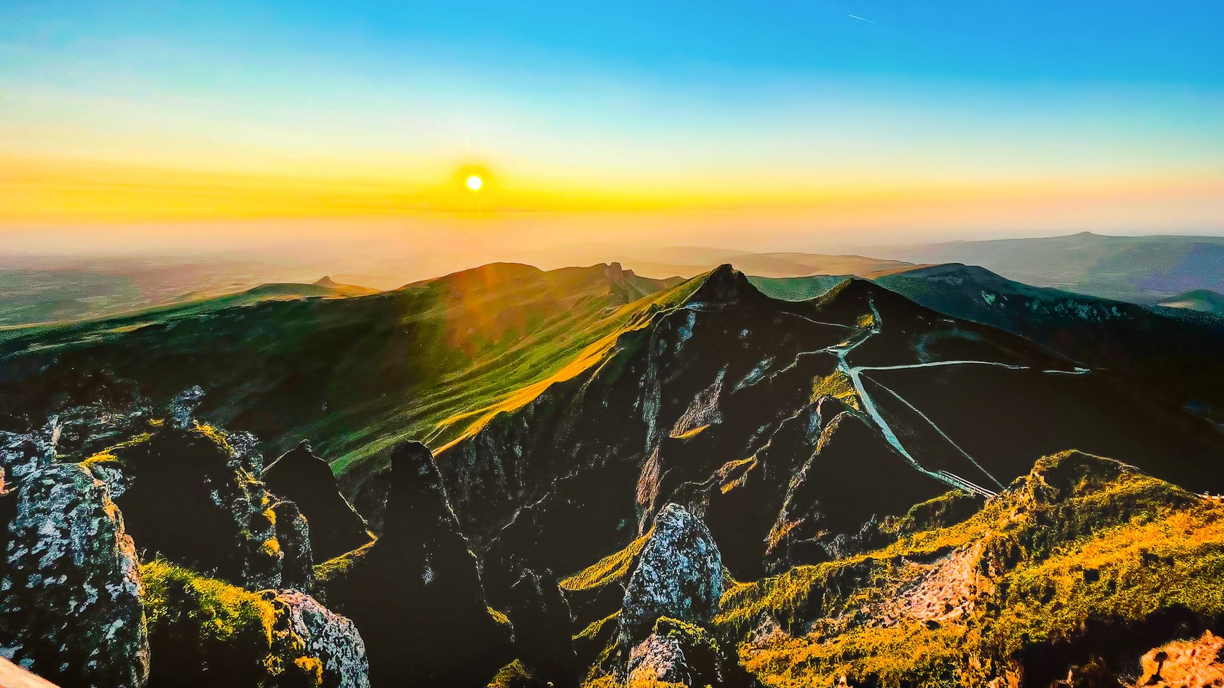 Puy de Sancy: Magical Sunset at the Summit of Puy de Sancy - An Impressive Natural Spectacle