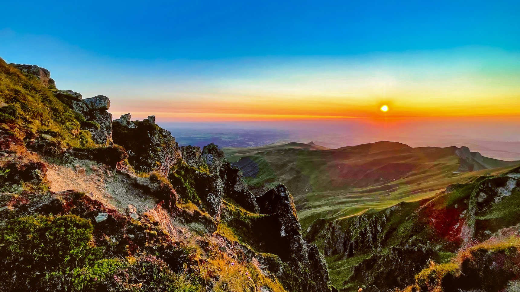 Puy de Sancy: Incredible Sunset on the Needles of Puy de Sancy