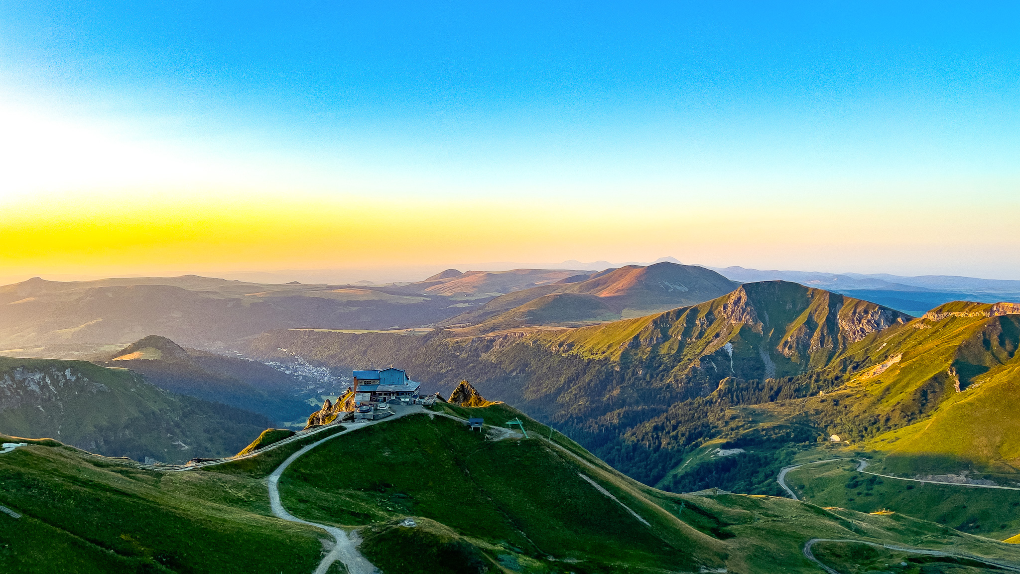 Sancy Cable Car: Magical Sunset over the Massif Adventif