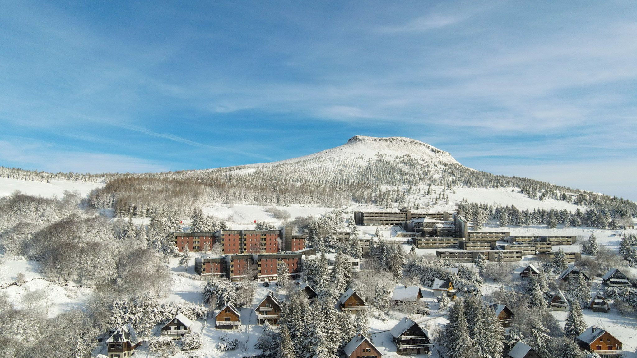 Super Besse - VVF and Belambra under the Snow, Magical Aerial View