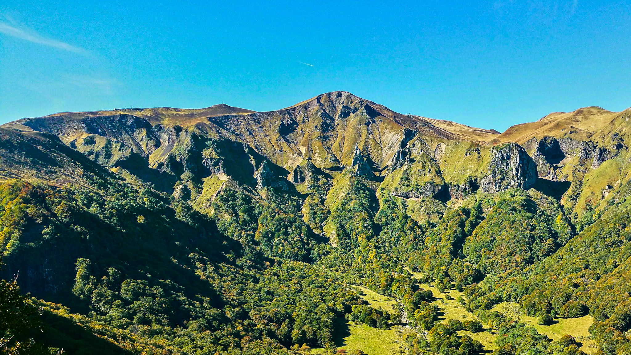 Chaudefour Valley Nature Reserve: Treasure of Biodiversity