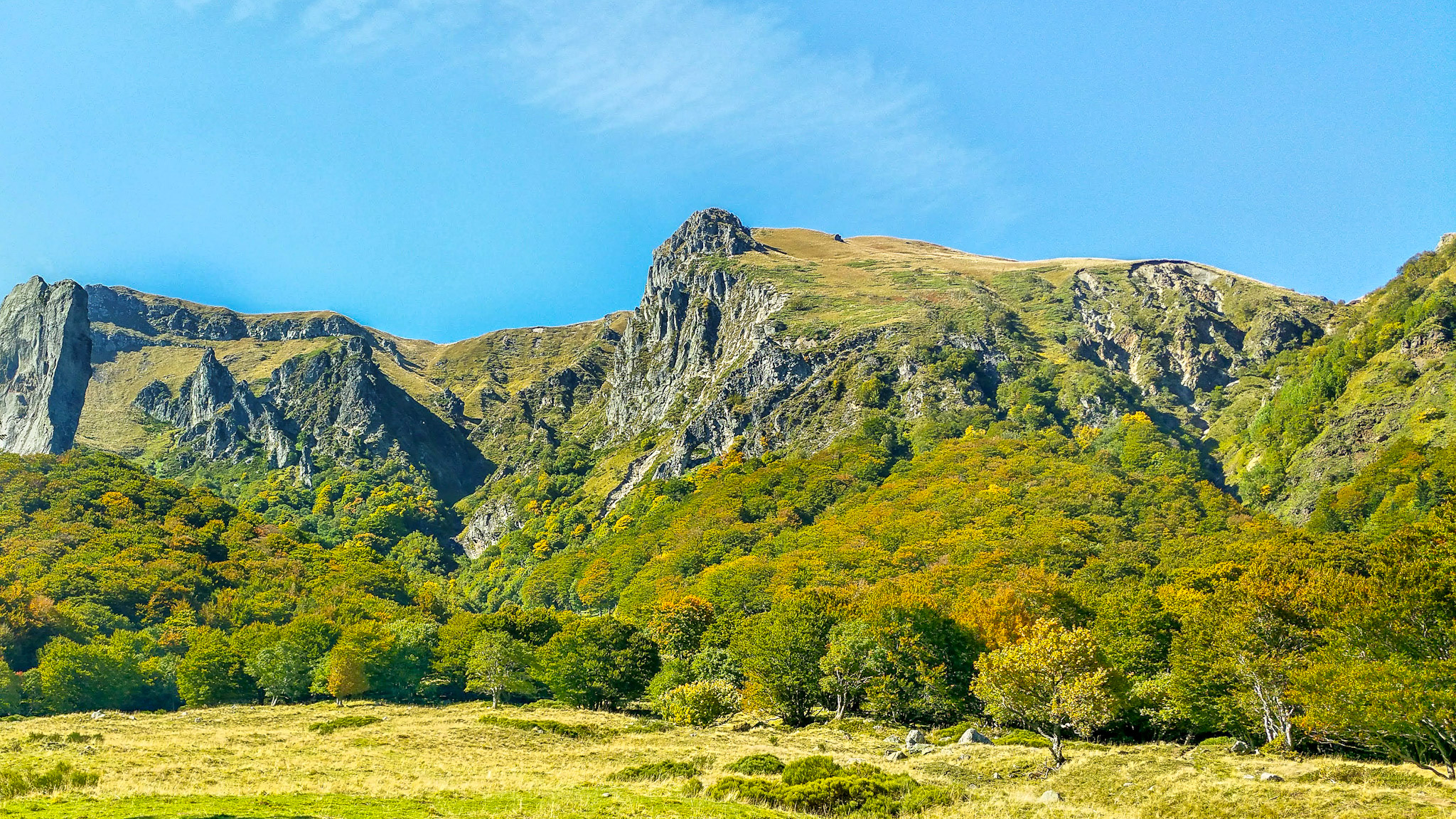 Chaudefour Valley National Nature Reserve: Biodiversity and Natural Wonders